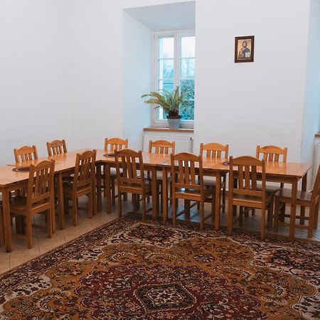 Pokoje Goscinne Domu Pielgrzyma W Supraslu Supraśl Exterior foto
