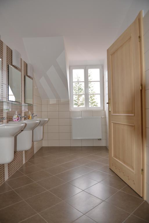 Pokoje Goscinne Domu Pielgrzyma W Supraslu Supraśl Quarto foto