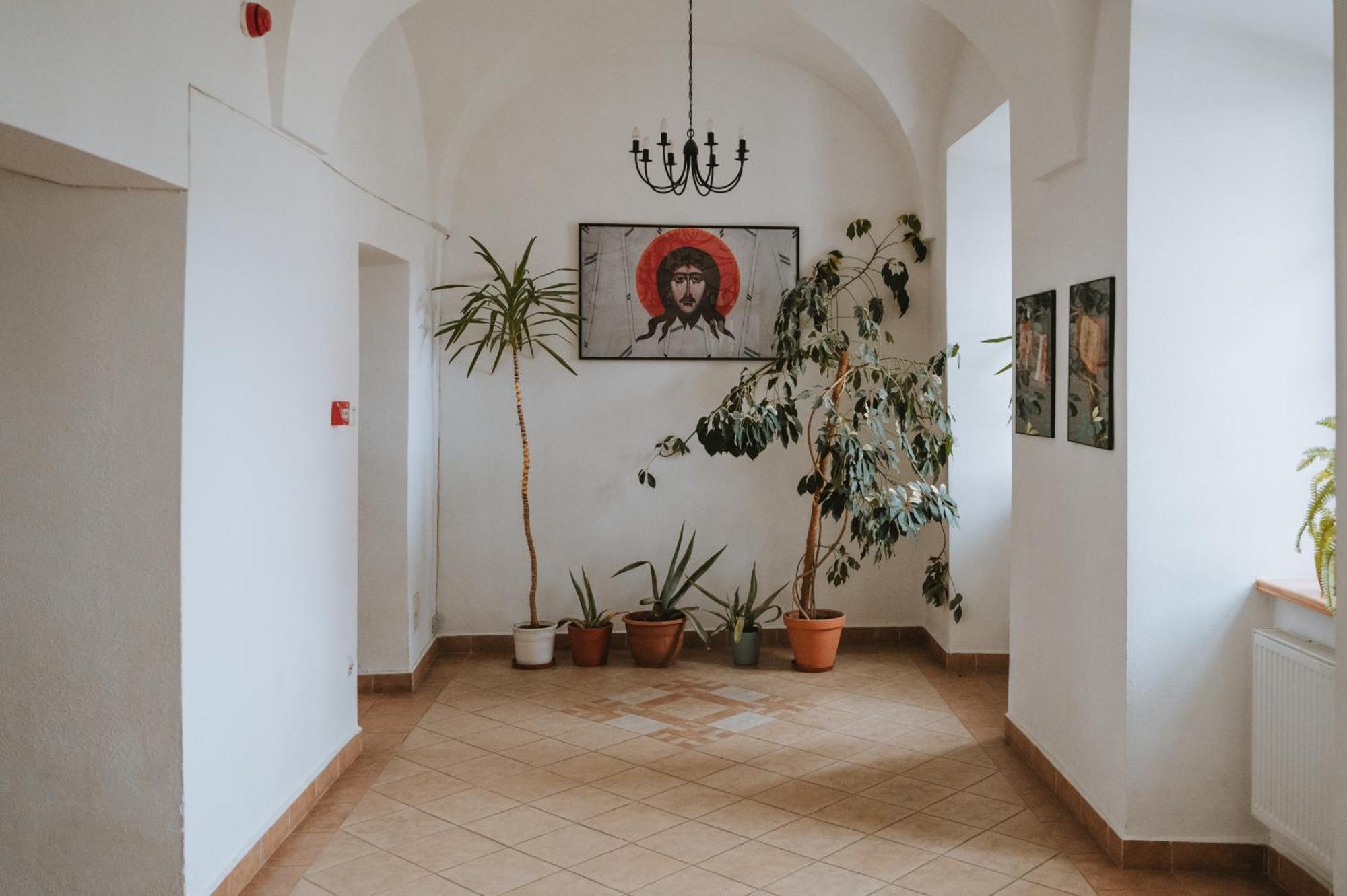 Pokoje Goscinne Domu Pielgrzyma W Supraslu Supraśl Exterior foto
