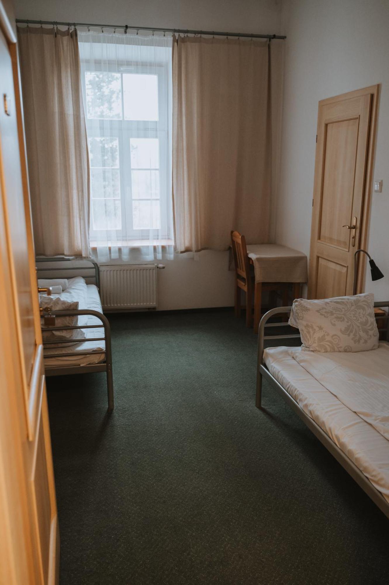 Pokoje Goscinne Domu Pielgrzyma W Supraslu Supraśl Exterior foto